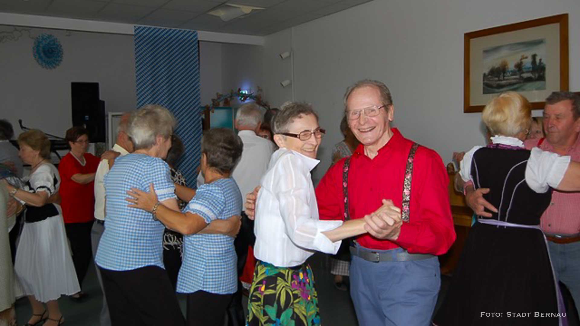 Liebe Senioren in Bernau, am Mittwoch darf getanzt werden