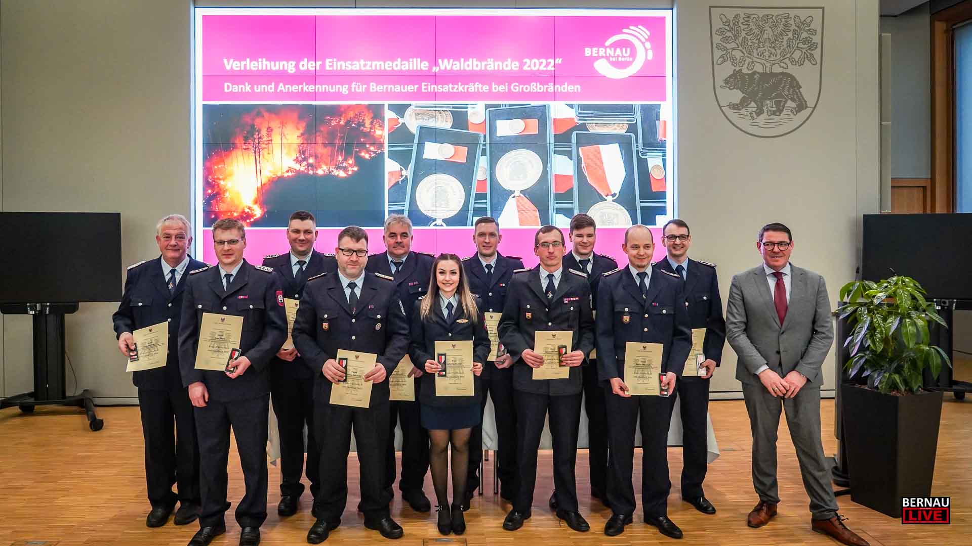 Feuerwehr Bernau: Auszeichnung mit der Einsatzmedaille "Waldbrände"