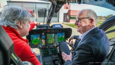 Ministerpräsident Dr. Dietmar Woidke zu Gast bei der DRF Luftrettung