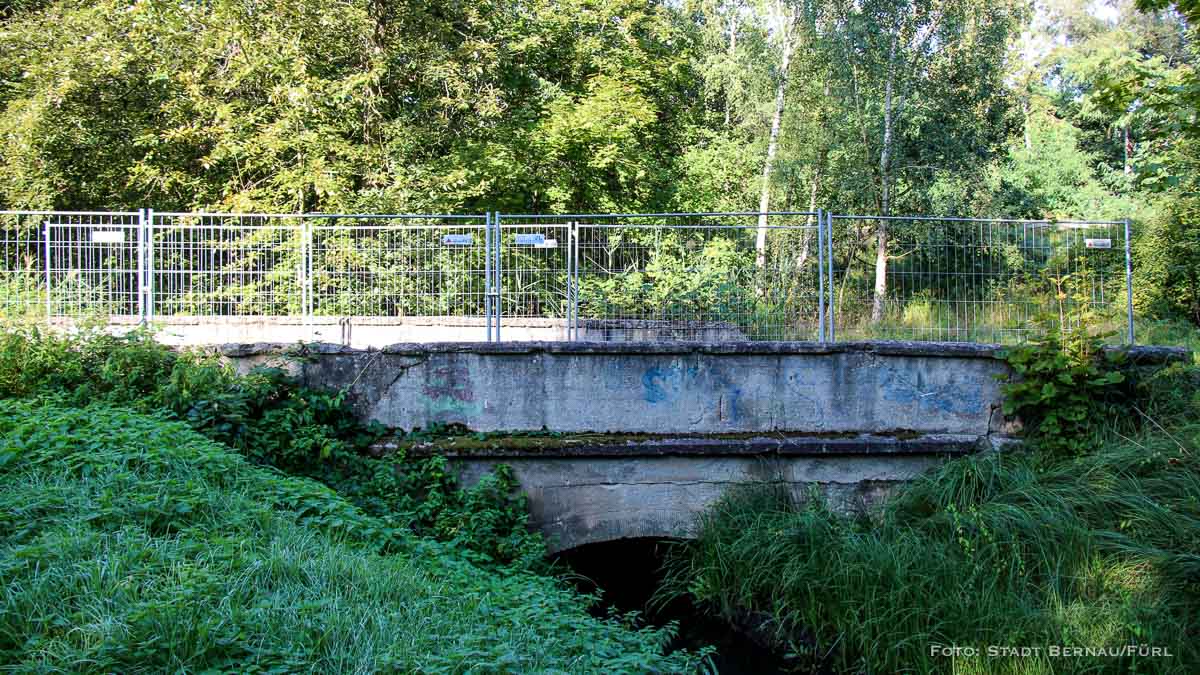 Brücke am Radweg im Bernauer Stadtteil Lindow wird erneuert