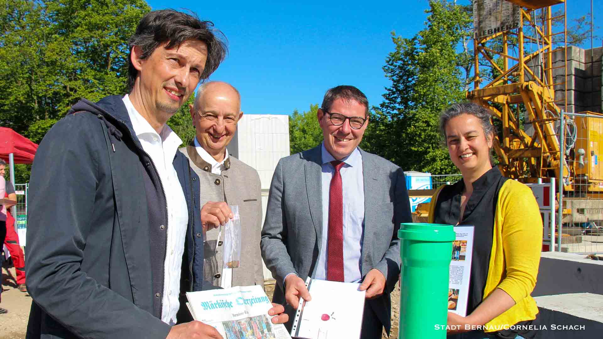 Märkisch Edel: Grundstein für neues Bäckerei-Café in Bernau gelegt