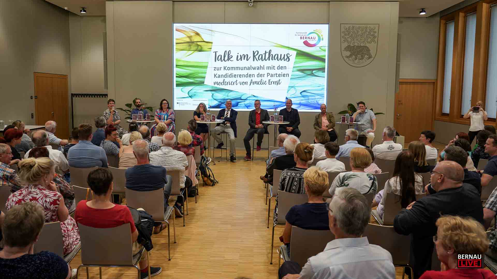 Talk im Ratshaus Bernau – Politiker stellten sich den Fragen des Publikums