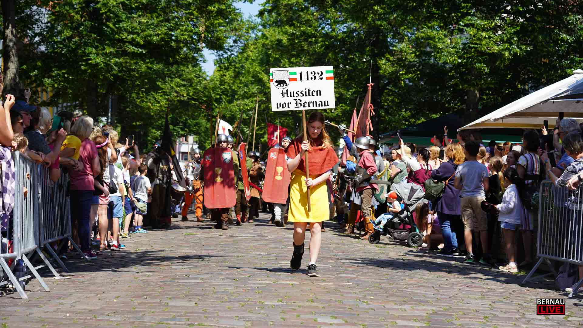 Die Stadt Bernau bittet um Rückgabe ausgeliehener Hussitenfest-Kostüme