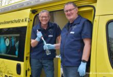 Verein untersucht Brunnenwasser auf dem Bahnhofsvorplatz Bernau