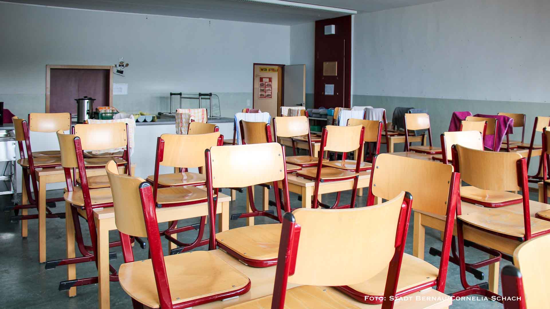Ferienarbeit: Neuer Speisesaal in der Georg-Rollenhagen-Grundschule