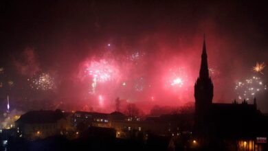 Zentrales Silvester-Höhenfeuerwerk der Stadt Bernau
