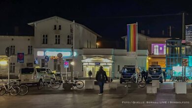 Jugendliche beschädigen Fahrzeug der Polizei in Bernau