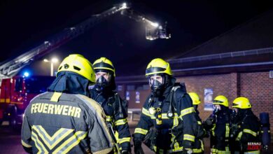 Übung der Bernauer Feuerwehr in leerem Supermarkt