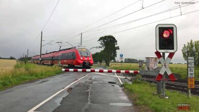 Sperrung des Bahnübergangs zwischen Rüdnitz und Danewitz