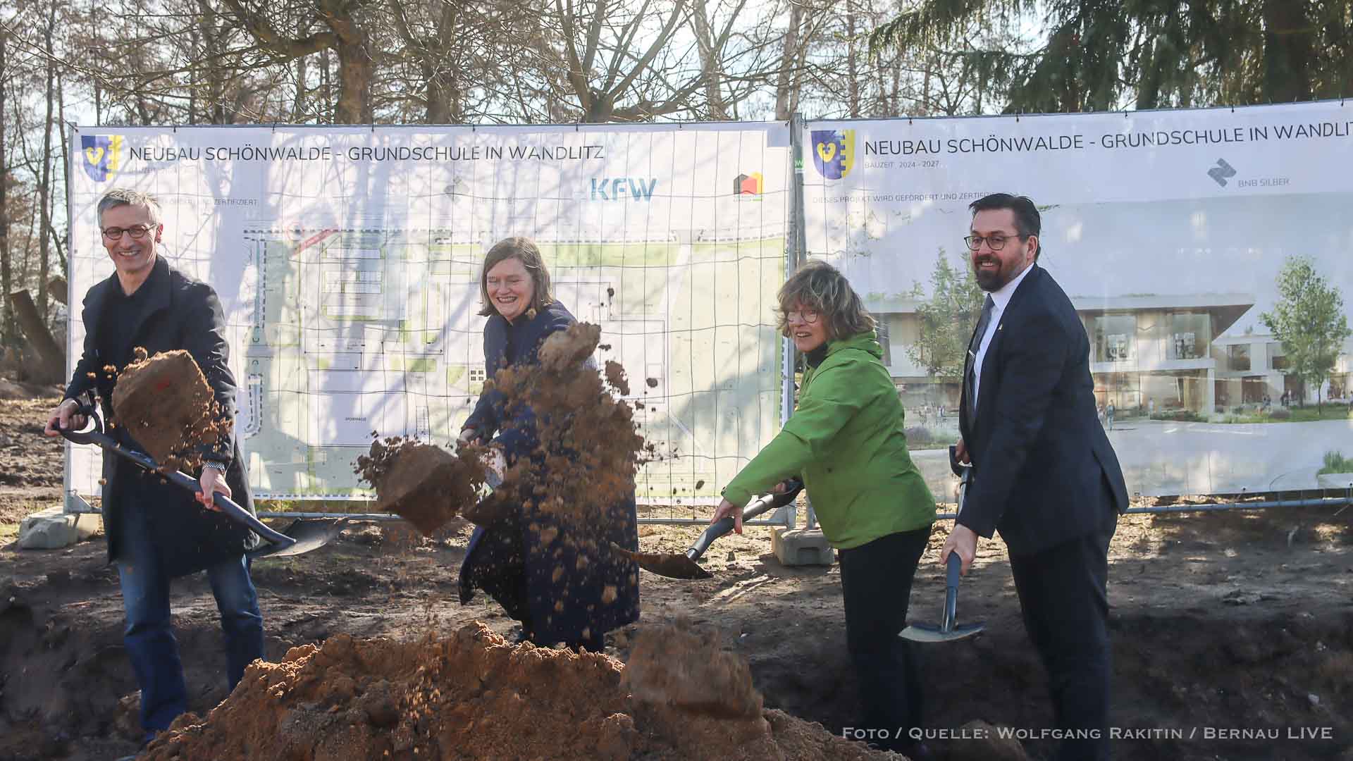 Gemeinde Wandlitz: Spatenstich für neue Grundschule in Schönwalde