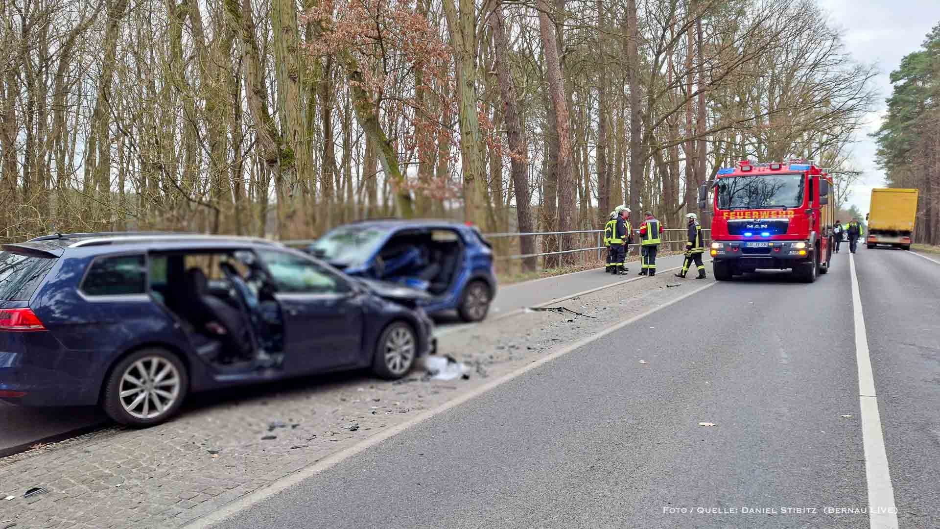 Nachtrag um 13:20 Uhr: Die Unfallstelle wurde wieder für den Verkehr freigegeben.