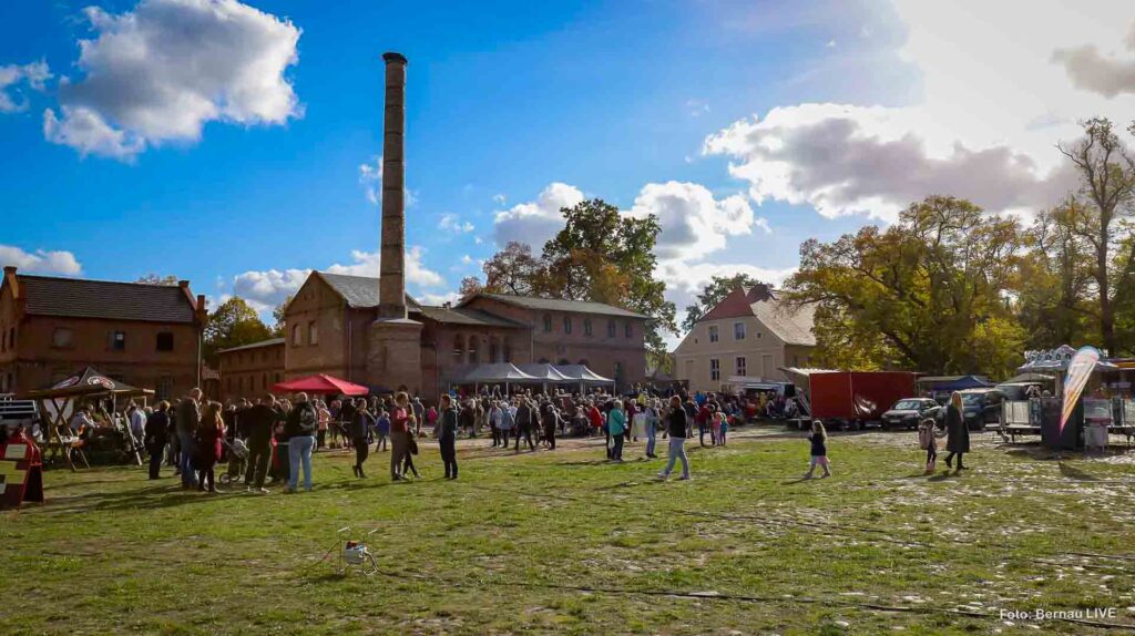Veranstaltungen und Tipps für das Wochenende in Bernau und Barnim 6 Vorösterlicher Regionalmarkt und LIVE-Musik am Sonntag in Börnicke