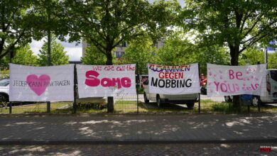 Schwanebeck leuchtet pink für Akzeptanz und gegen Mobbing und Ausgrenzung