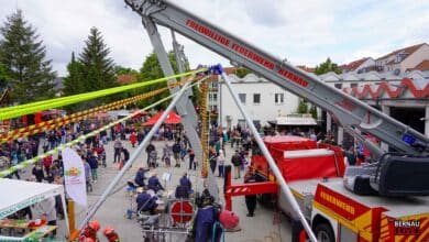 Spiel, Spaß und Blaulicht: Bernauer Feuerwehr lud zum Tag der offnen Tür