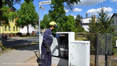 Stabiler Strom für Schönow: neuer Spannungsregler ohne Ausfälle installiert