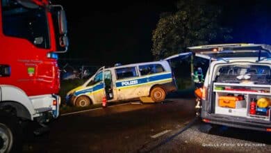 Barnim: Flucht vor Polizeikontrolle endet mit schwerem Unfall in Blumberg