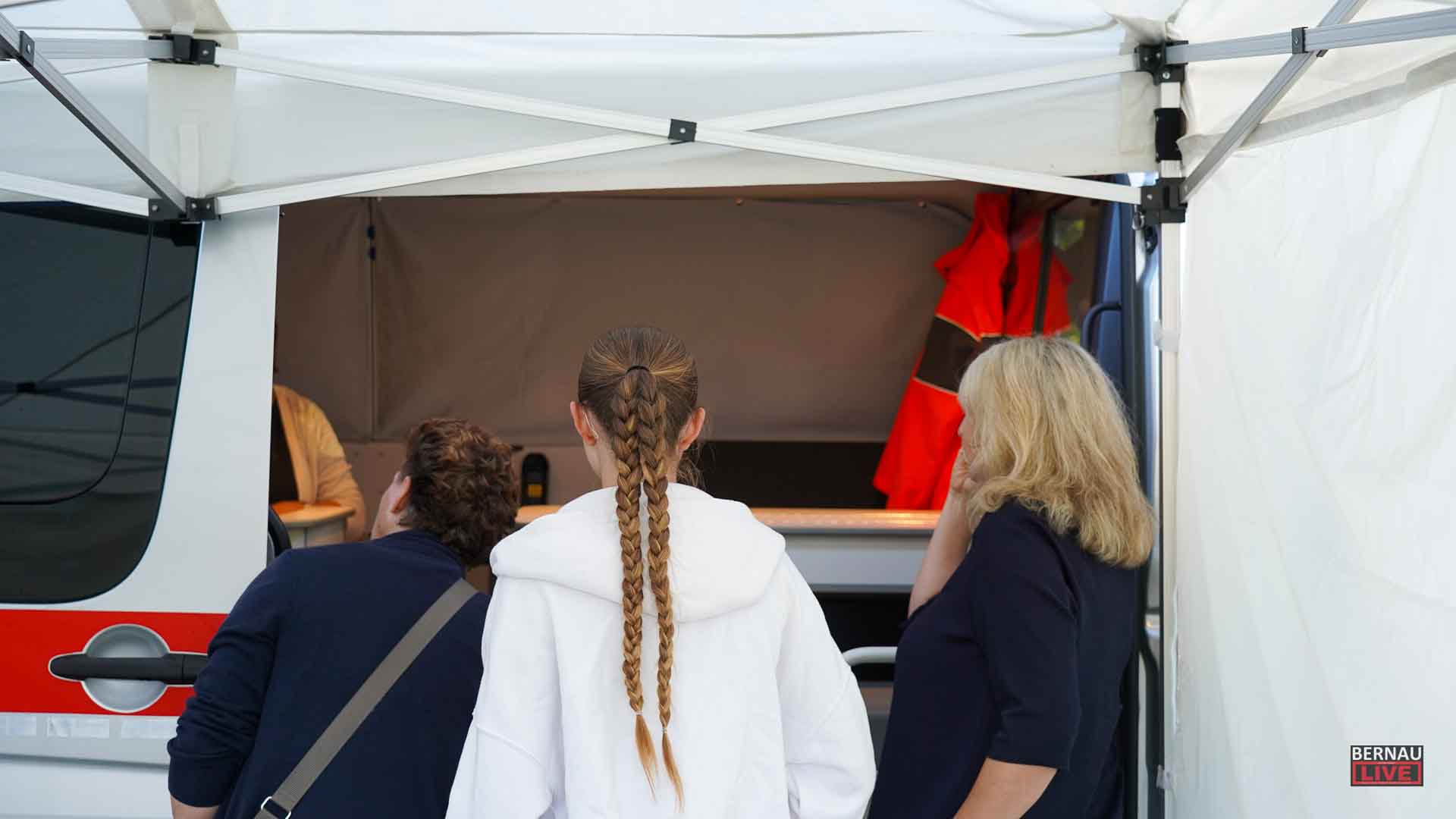 DRK Niederbarnim Bernau: Neues Fahrzeug für Sanitätsbereitschaft und Wasserwacht 11 Bernau LIVE - Dein Stadtmagazin für Bernau bei Berlin