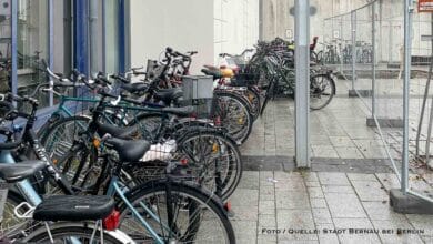 Bernauer Bahnhofsvorplatz: Fahrräder müssen bis 17. Oktober entfernt werden