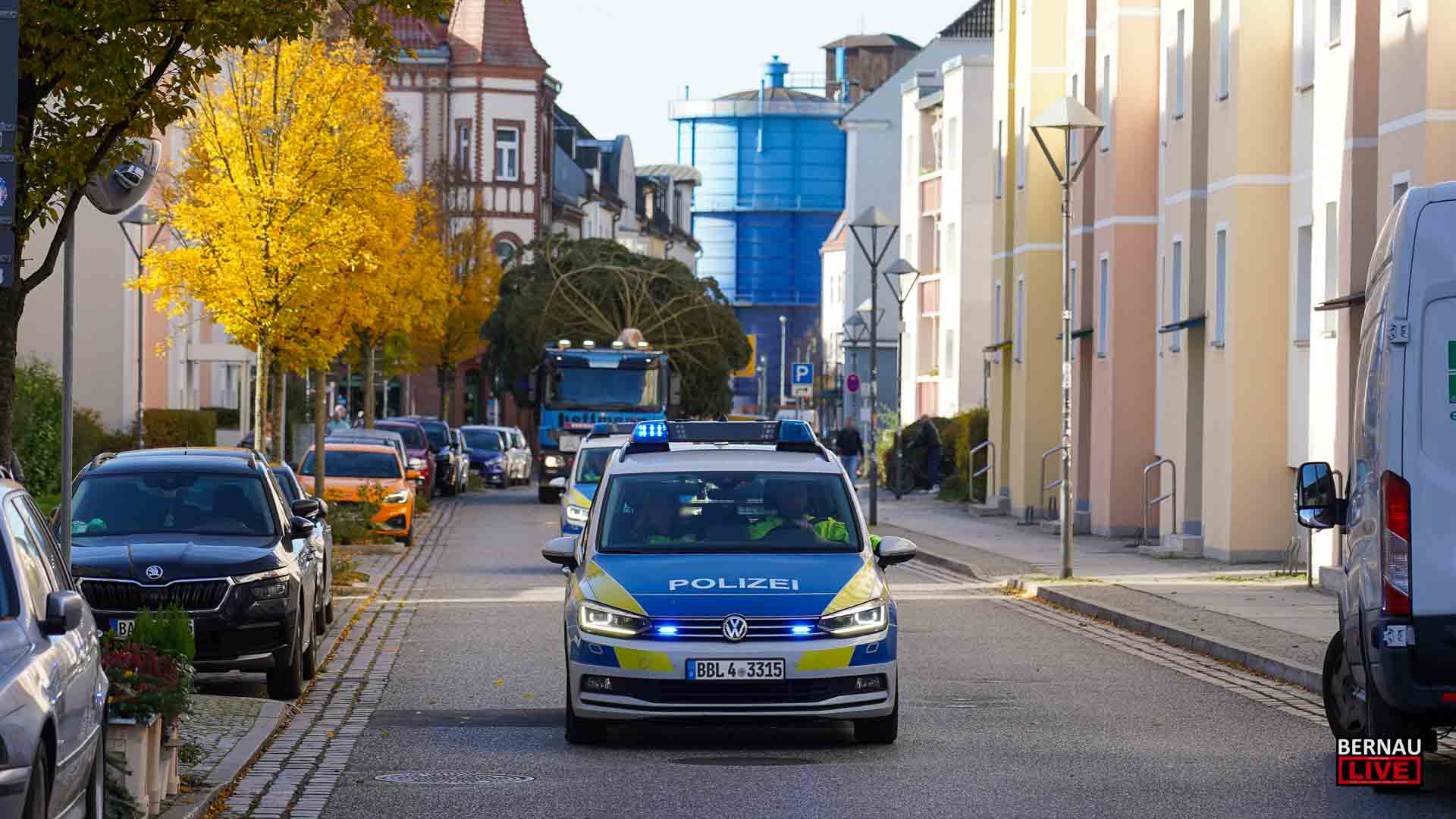Eine Colorado-Tanne für den Marktplatz: Bernau hat seinen Weihnachtsbaum! 3 Bernau LIVE - Dein Stadtmagazin für Bernau bei Berlin