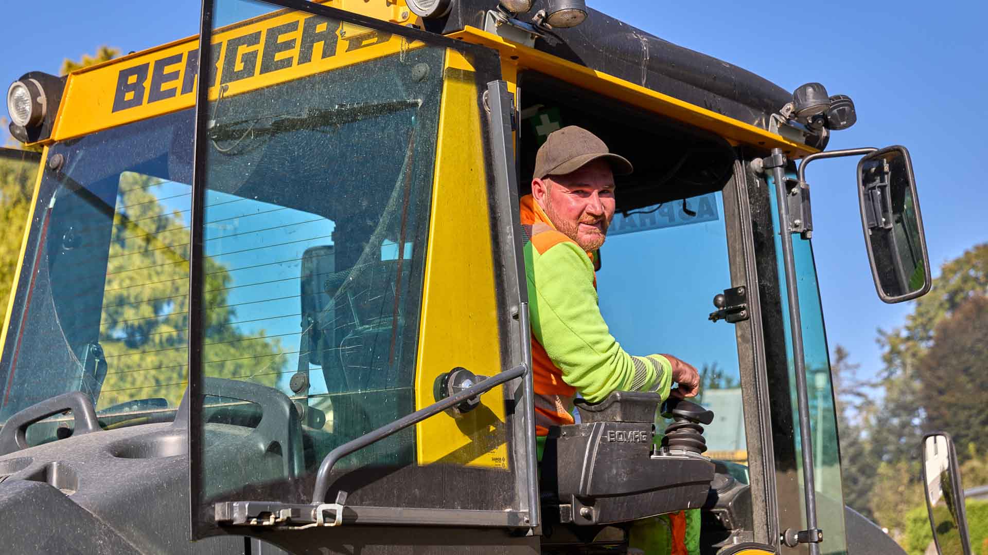 BAUMASCHINIST – ASPHALTSTRASSENBAU M|W|D in Bernau / Brandenburg