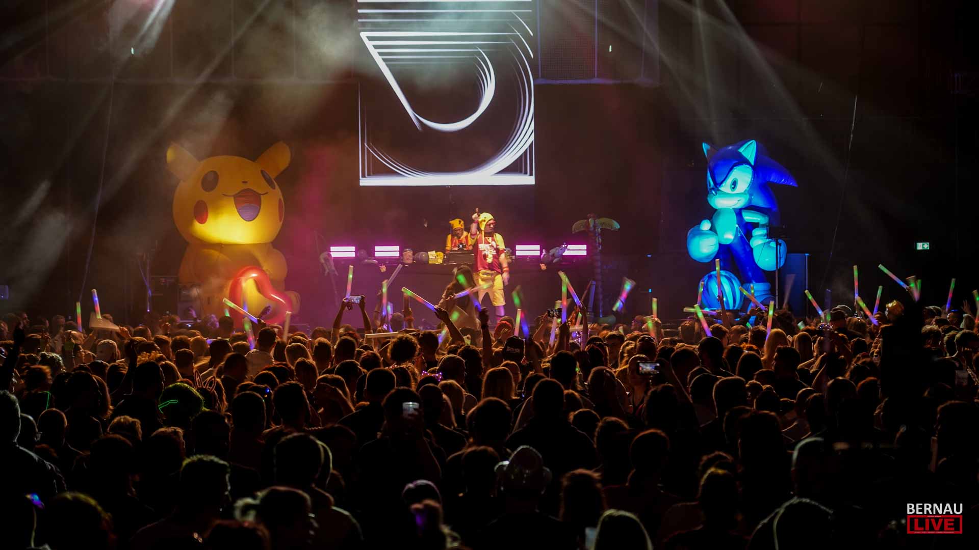 Schon ausgeschlafen? Großartiges Party-Wochenende in der S-Arena Bernau 21 Bernau LIVE - Dein Stadtmagazin für Bernau bei Berlin