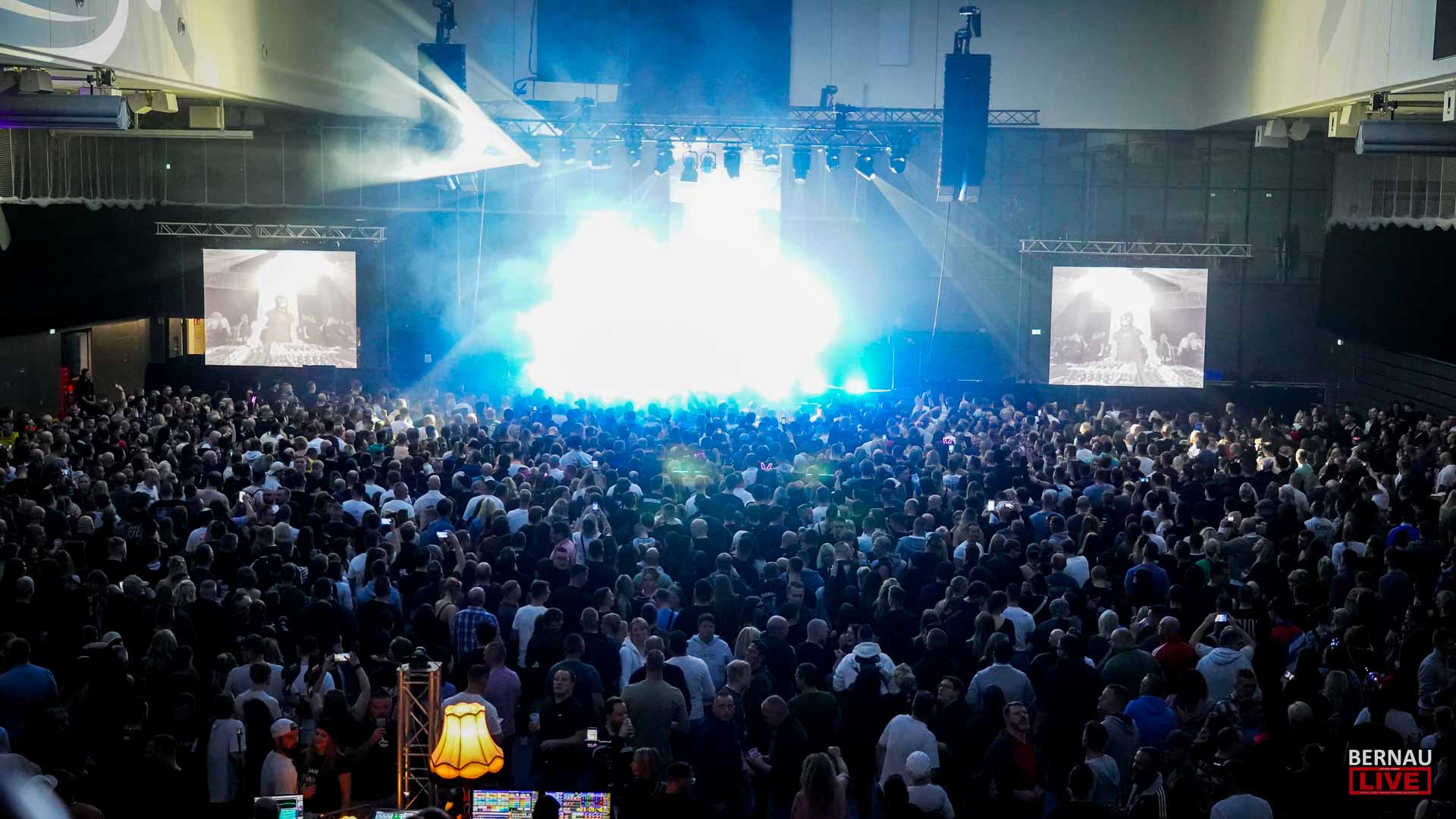 Schon ausgeschlafen? Großartiges Party-Wochenende in der S-Arena Bernau 2 Bernau LIVE - Dein Stadtmagazin für Bernau bei Berlin