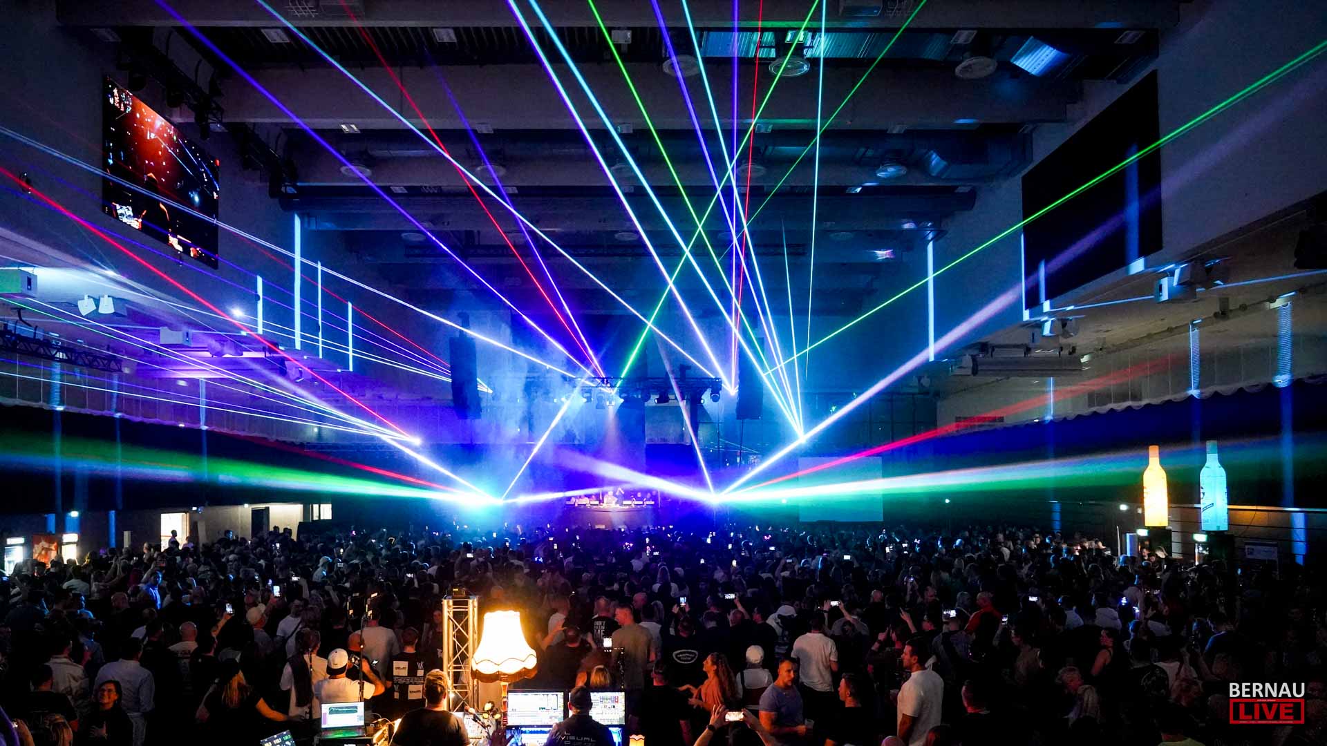 Schon ausgeschlafen? Großartiges Party-Wochenende in der S-Arena Bernau 9 Bernau LIVE - Dein Stadtmagazin für Bernau bei Berlin