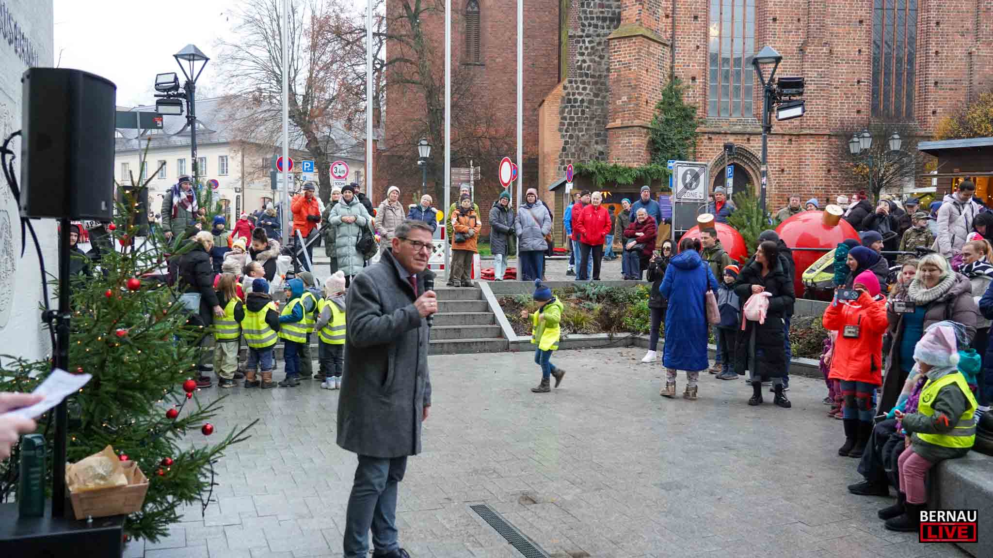 Weihnachtsmarkt in Bernau vor wenigen Minuten offiziell eröffnet 6 Bernau LIVE - Dein Stadtmagazin für Bernau bei Berlin
