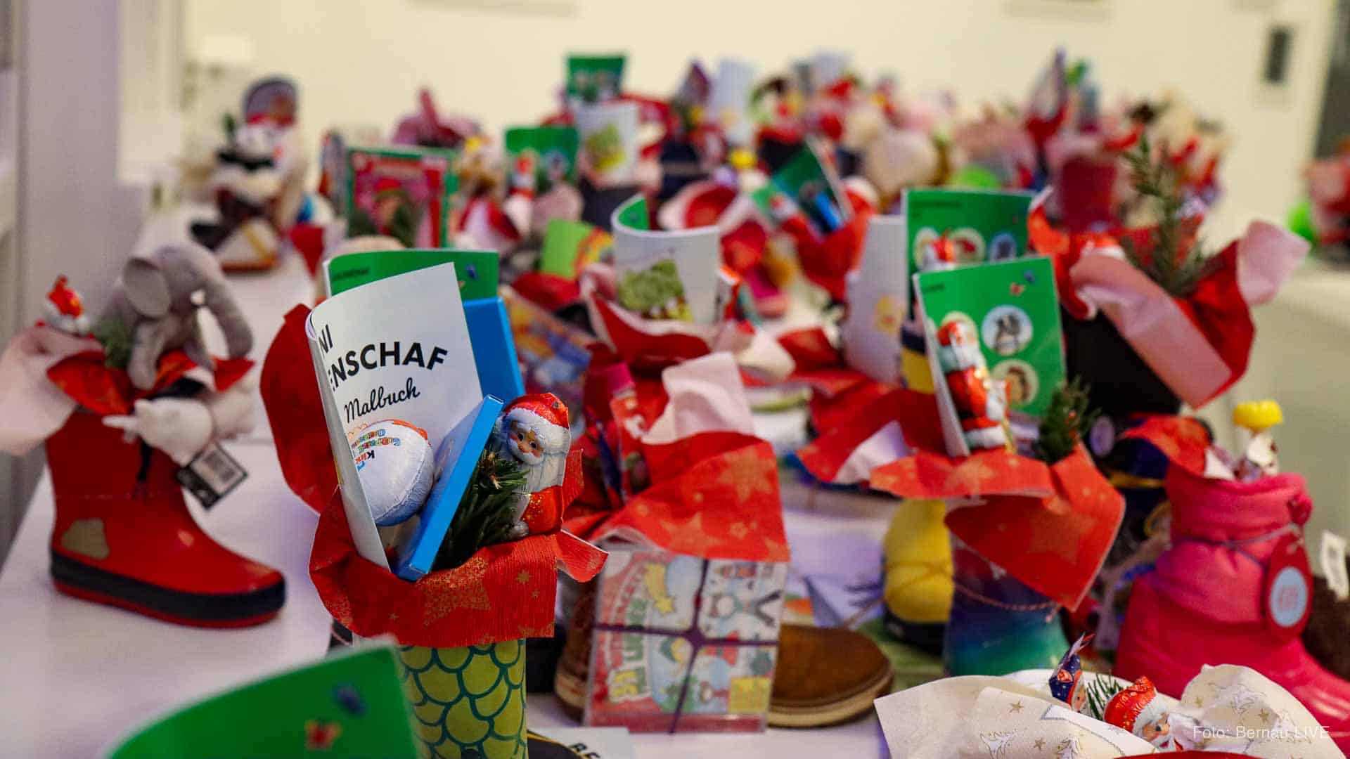 Bernauer Innenstadt im Nikolaus-Fieber: Etwa 1.000 gefüllte Kinderstiefel warten