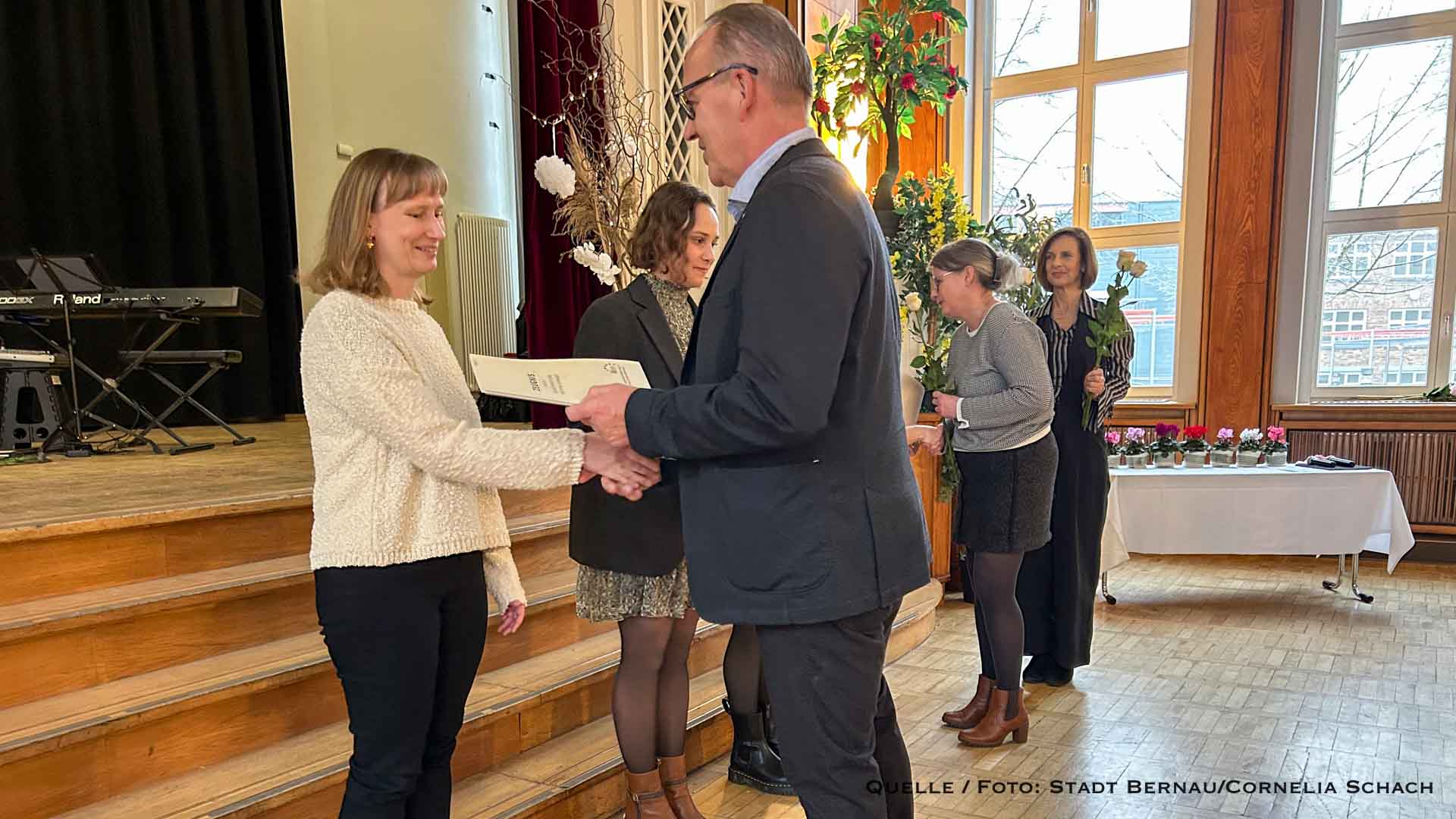 Bernau schickt 102 neue Lehrkräfte feierlich in den Schuldienst 1 Bernau schickt 102 neue Lehrkräfte feierlich in den Schuldienst