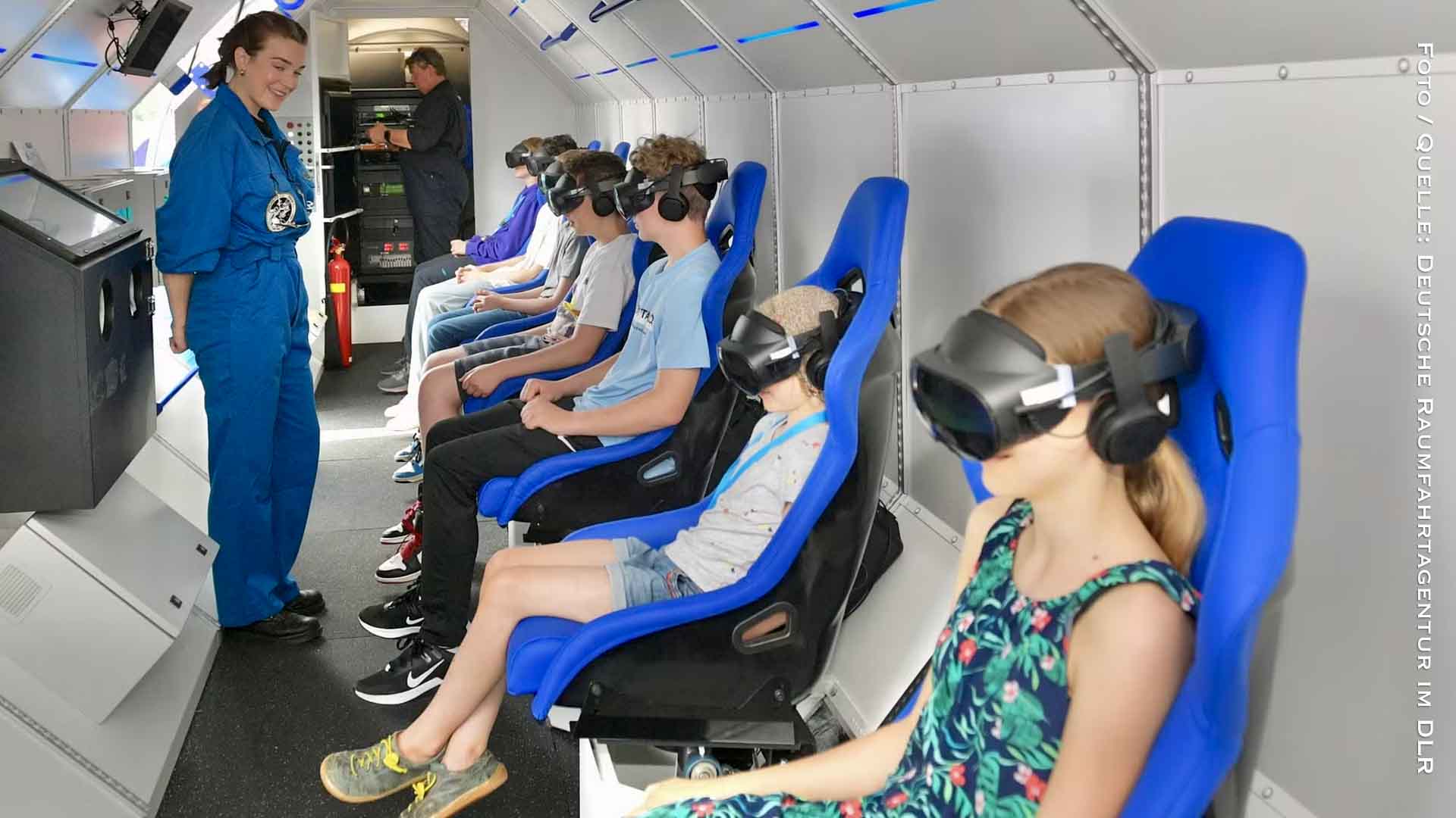 Virtueller Flug ins All: SPACEBUZZ ONE gastiert im Landkreis Barnim 2 Deutsche Raumfahrtagentur im DLR