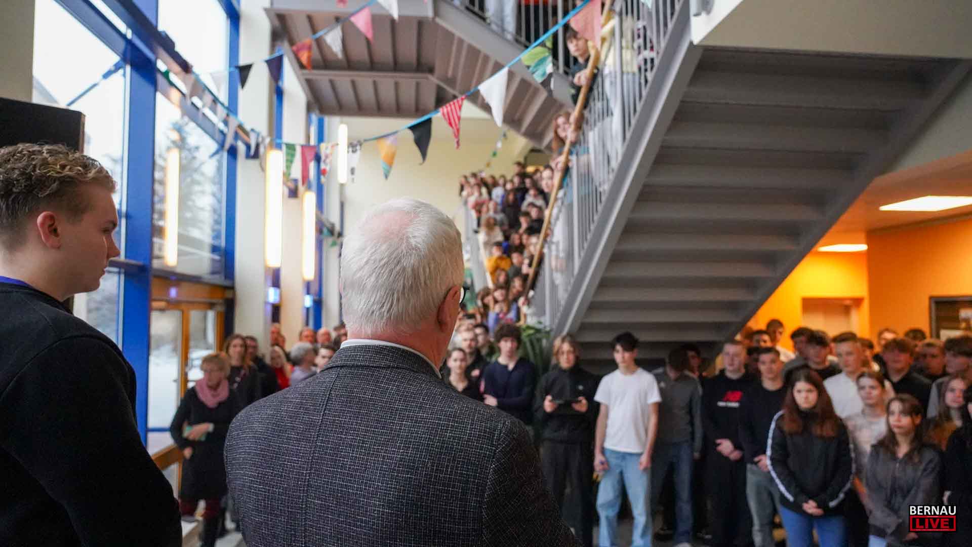 Bernau sagt Danke: Othmar Nickel geht in den Schul - Ruhestand 11 Bernau LIVE - Dein Stadtmagazin für Bernau bei Berlin