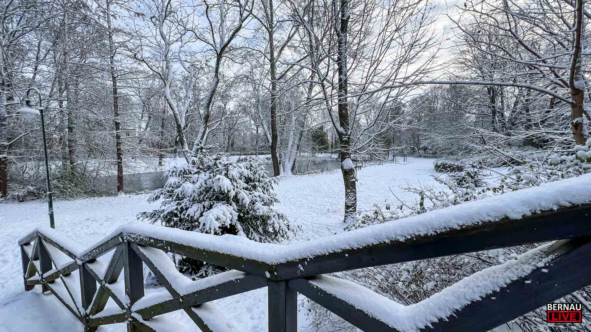 Erst Polarlichter, dann Ausflugswetter: Barnims magisches Winter-Wochenende 4 Bernau / Barnim: Vielerorts waren in der vergangenen Nacht wieder Polarlichter zu sehen. Der Himmel leuchtete in wundervollen Farben, so wie hier zwischen Bernau und Biesenthal.