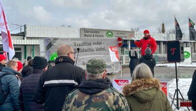 Eberswalder Wurstwerke in Britz - "Trauerfeier" zur Werksschliessung