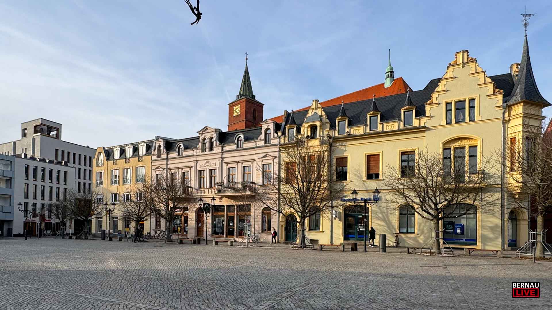 Bernau tanzt gegen Gewalt: Stadt beteiligt sich an „One Billion Rising“ 1 Bernau tanzt gegen Gewalt: Stadt beteiligt sich an „One Billion Rising“