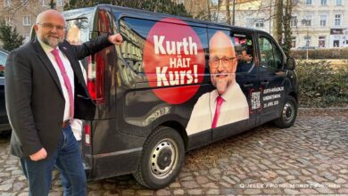 Für seine Wiederwahl setzt Daniel Kurth auf parteiübergreifenden Rückhalt. Neben seiner eigenen Partei, der SPD, unterstützen auch Die Linke und Bündnis 90/Die Grünen die Fortführung seines politischen Kurses im Barnim.
