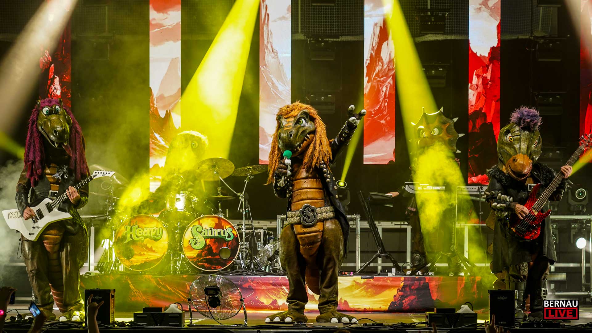 Full House in Bernau: Das Beben der Rave Nation & das Brüllen von HeavySaurus! 32 Bernau LIVE