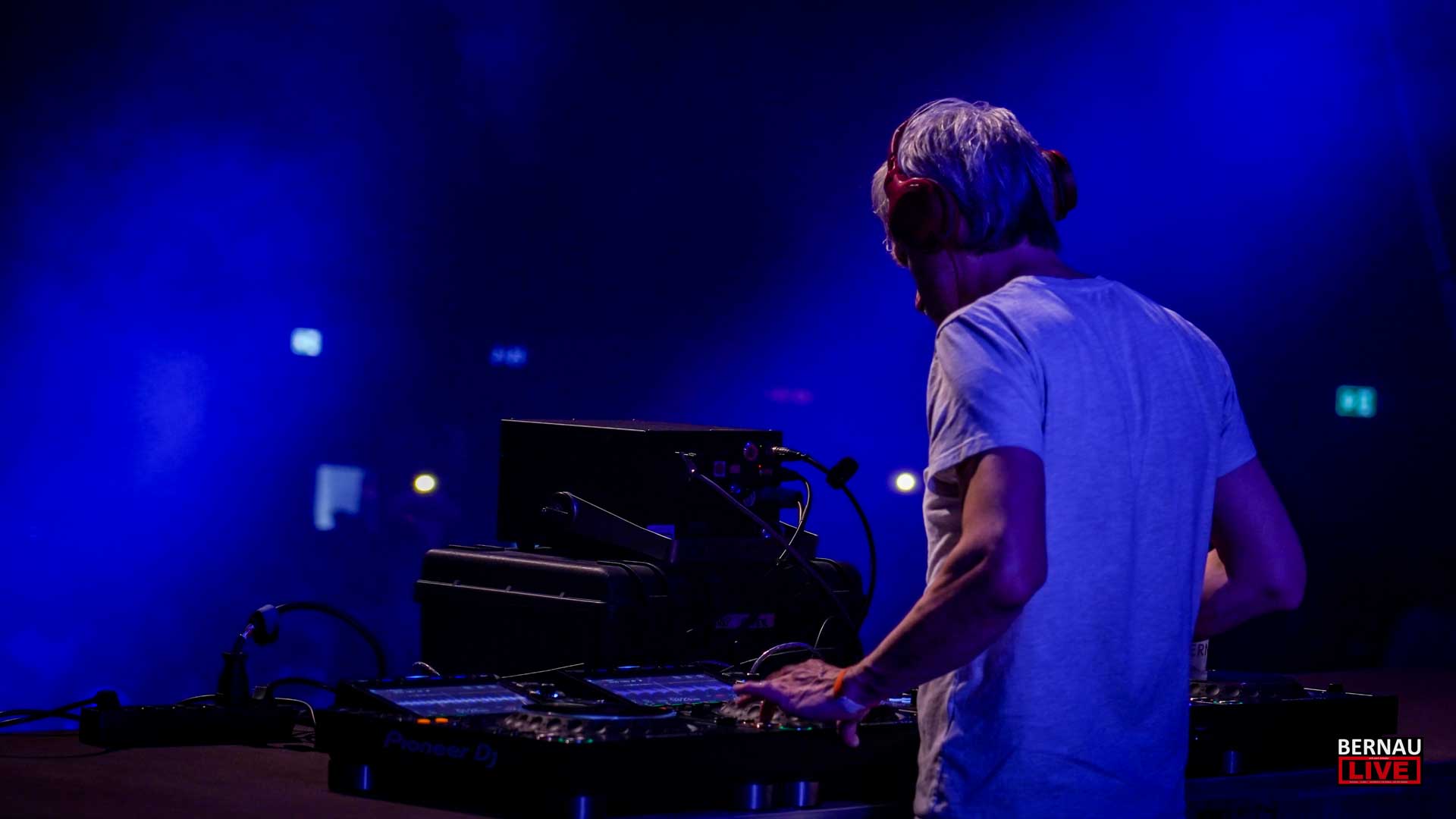 Full House in Bernau: Das Beben der Rave Nation & das Brüllen von HeavySaurus! 28 Bernau LIVE