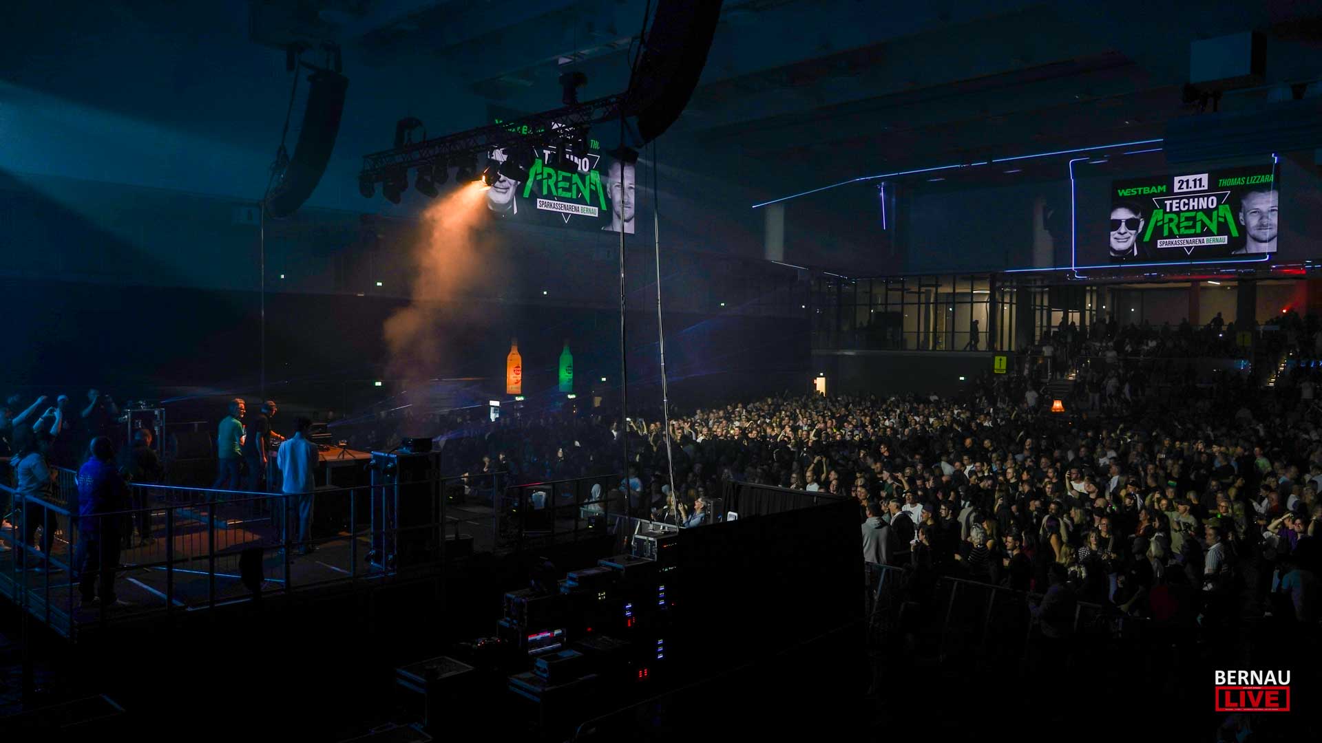 Full House in Bernau: Das Beben der Rave Nation & das Brüllen von HeavySaurus! 13 Bernau LIVE