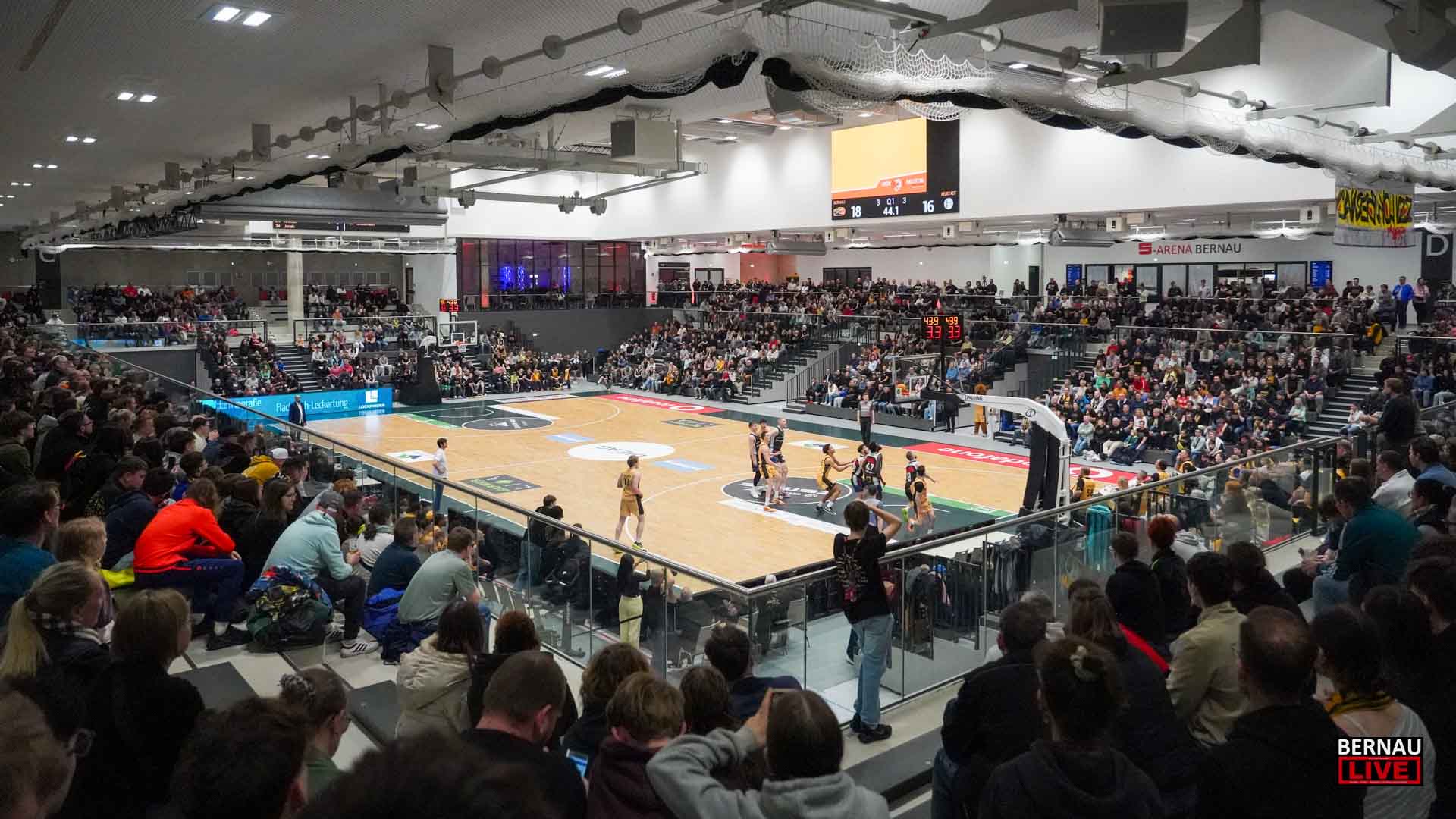 Sieg mit Play-off-Flair: LOK Bernau triumphiert im Heim-Finale 5 Bernau LIVE