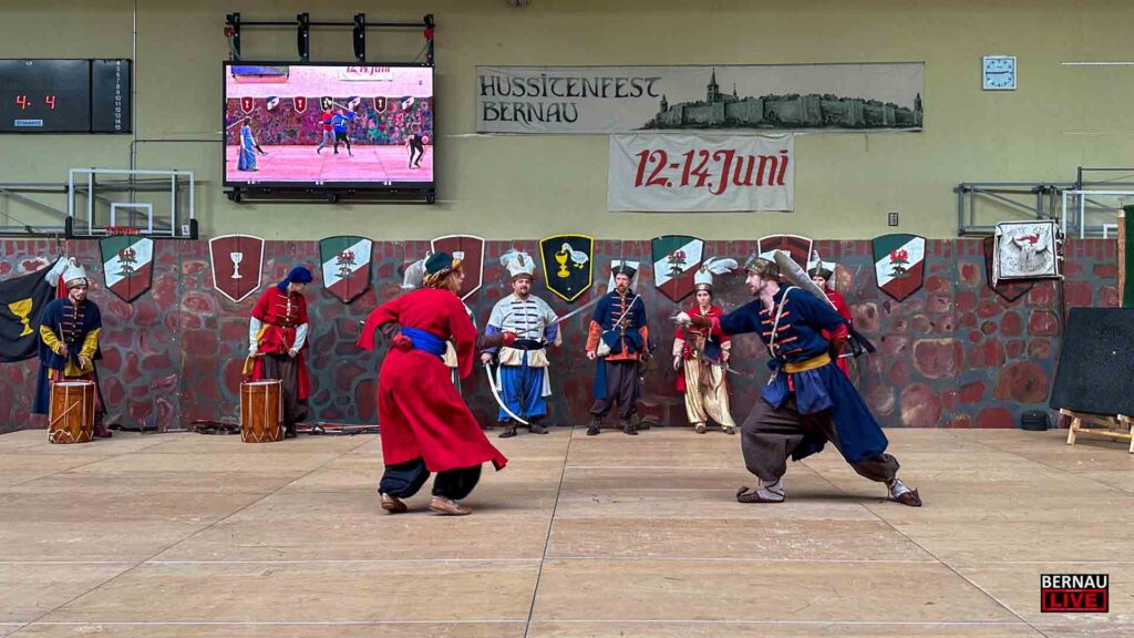 Kampfkunst statt Kaffeeklatsch: Internationales Schwertkämpfertreffen Bernau 4 Bernau LIVE