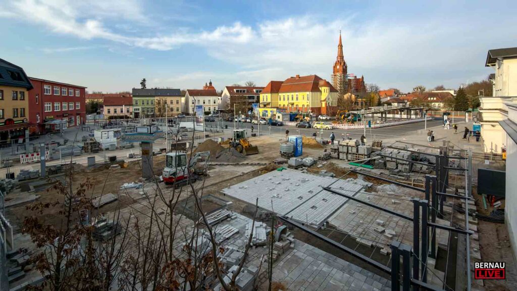 Erneut nächtliche Gleisbauarbeiten am Bahnhof Bernau 2 Willkommen in der Wochenmitte und guten Morgen aus Bernau