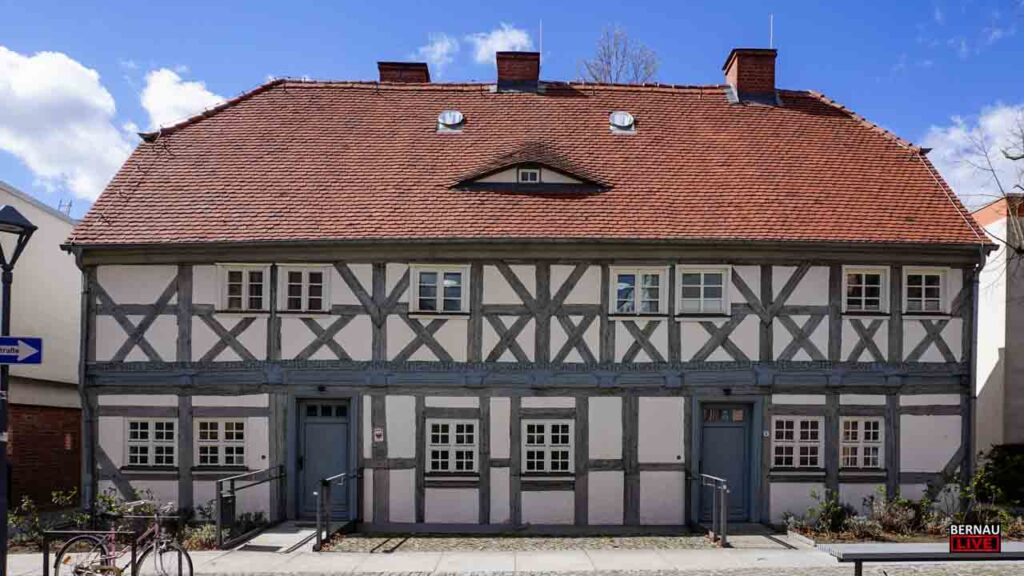 Zusehen ist das Kantorhaus Bernau, eines der ältesten gebäude der Stadt