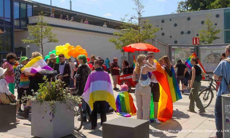 CSD in Bernau wegen Hitze verschoben – Alternativprogramm im „Dosto“