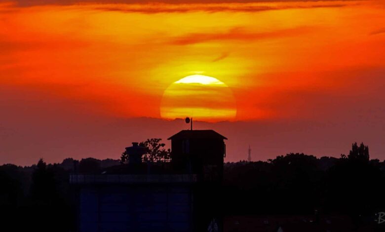 Dem Himmel so nah: Sonnenfinsternis auf dem Bernauer Rathausdach erleben