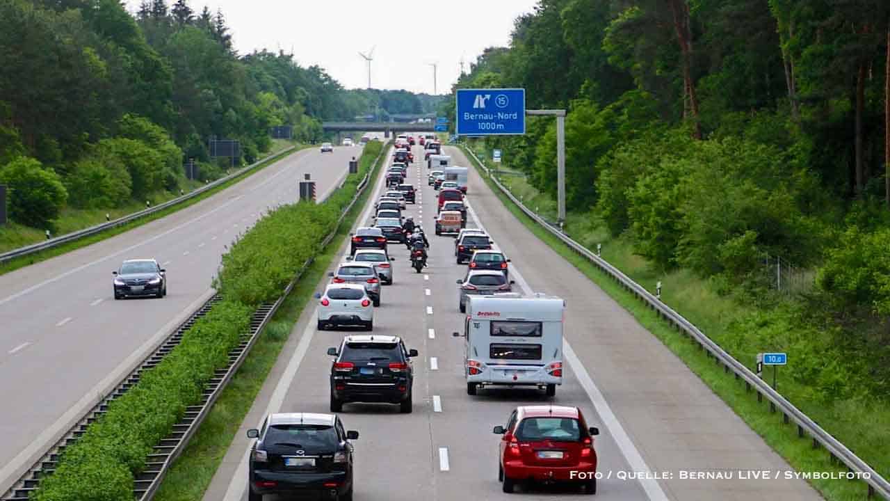 Bernau Nord: Unfall auf der A11 - mutmaßlich Drogen im Spiel