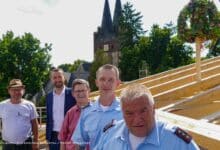Zepernicker Feuerwache wird zukunftsfähig: Richtfest gefeiert