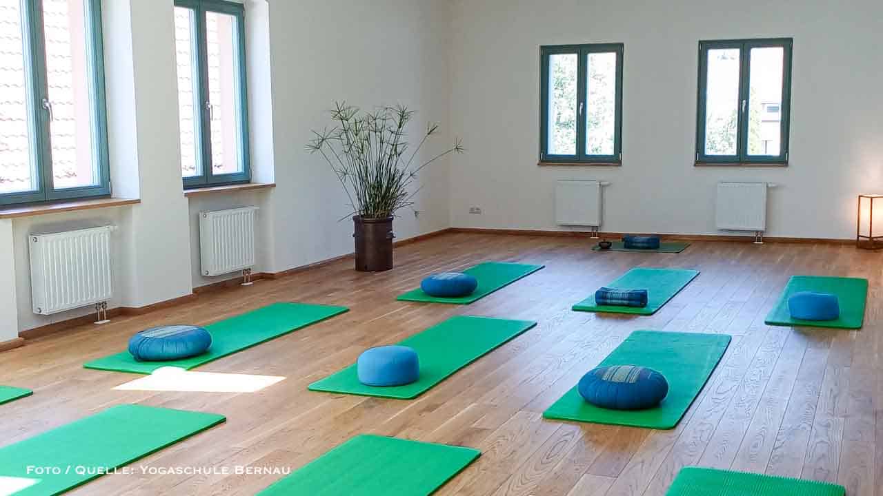 Neue Yogaschule am Bahnhof: BenefitYoga® zieht nach Bernau