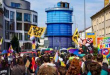 Nachgeholter Christopher Street Day zog heute durch Bernau