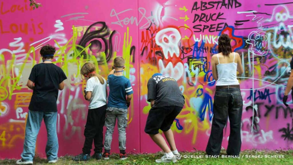 Skaten, chillen und ab sofort auch sprayen: Zuwachs im Skatepark Rehberge